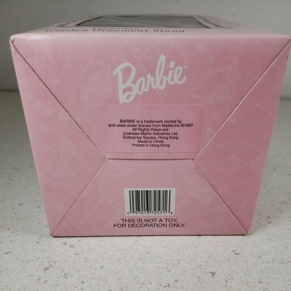 1997 HOLIDAY BARBIE DECOUPAGE ORNAMENT' KMART EXCLUSIVE - Picture 10 of 12